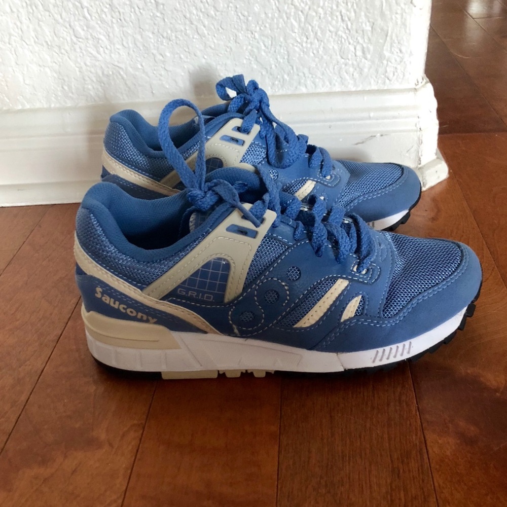 Saucony Light Blue Sneakers READ DESCRIPTION